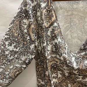 Talbots Tops - Talbots paisley nude stretch faux wrap shirt XL Talbots Tops - Talbots paisley nude stretch faux wrap shirt XL